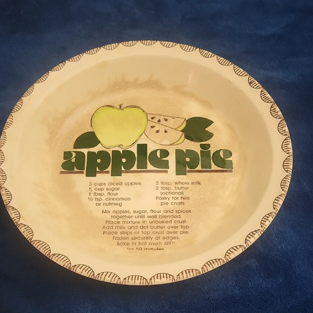 Royal China Apple Pie Pan, Recipe On The Glass, Vintage. Very Desirable.